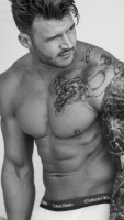 DANIEL-SHIRTLESS-WAITER-TATTOOS