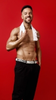 Luke-Grech-Topless-Melbourne-waiter-1