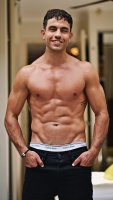 Topless-Waiter-Sydney-Franco-B-scaled