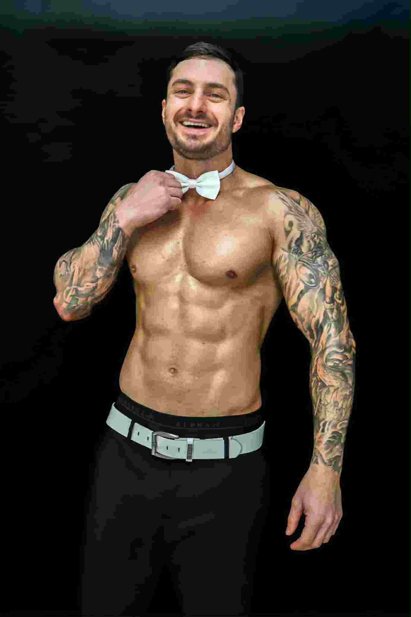 Tatted-Topless-Waiter-Sydney