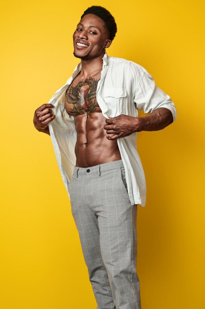 NIKO MELBOURNE TOPLESS WAITER TATTOO