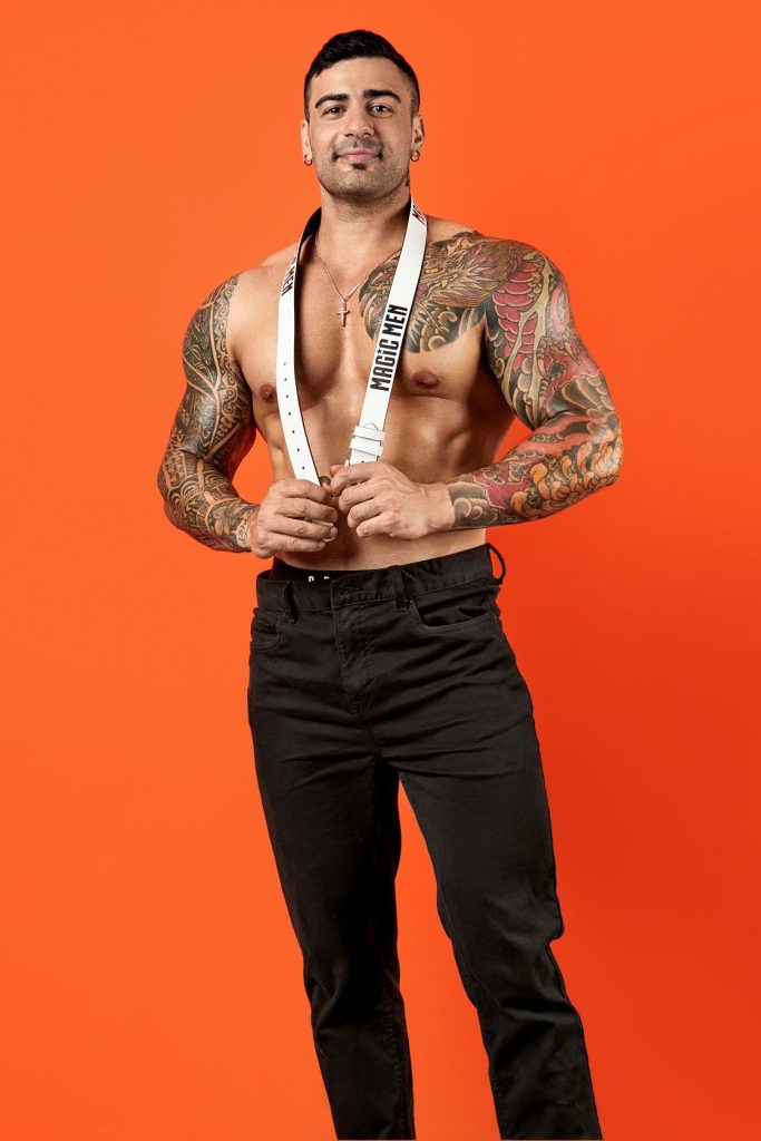 melbourne hunk waiter nicholas